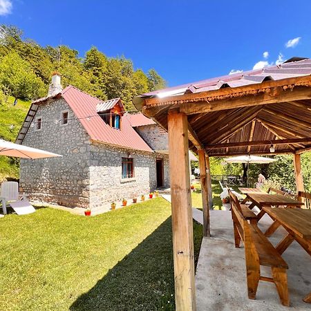 Guest House Gjelaj Theth Exterior photo