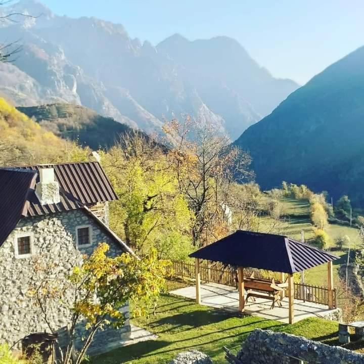 Guest House Gjelaj Theth Exterior photo